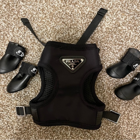P.R.A.D.A XS Dog Harness and Booties - Picture 1 of 4
